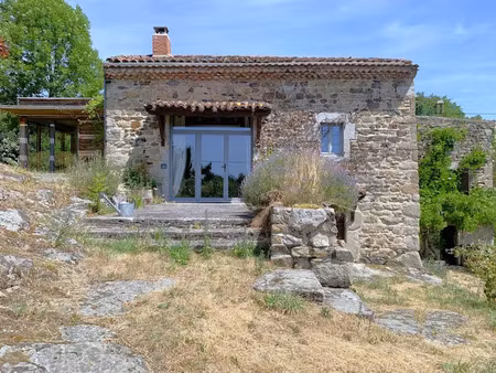vente maison 9 pièces 240 m² à vic-le-comte (63270)  295 000 €