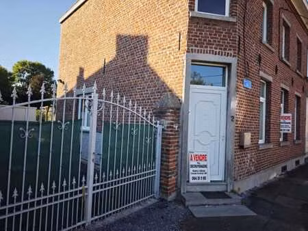 maison 3 façades - beau potentiel