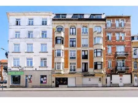 rez-de-chaussée commercial – ± 40 m² – bonne visibilité