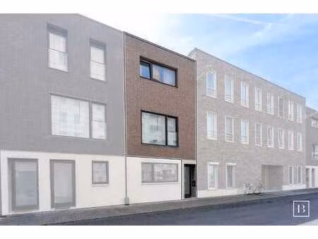 appartement triplex récent et économe en énergie avec 3 c...