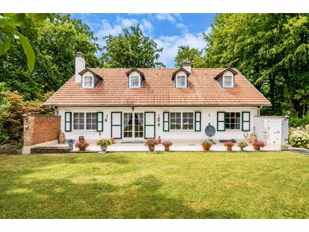 villa à vendre avec garage et terrasse   genappe (vbe51047)