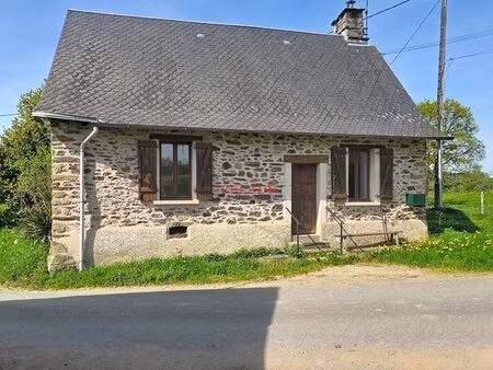 jolie maison en pierres