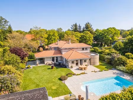 villa à vendre avec garage et terrasse   waterloo (vbe51184)