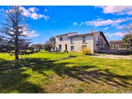 maison familiale avec grand terrain arboré ? un bien rare au fort potentiel