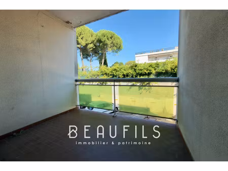 studio 24 m2 avec balcon  garage et parking montpellier hô