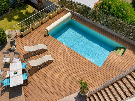 maison familiale avec piscine  dépendance et stationnement ? marseille 11e