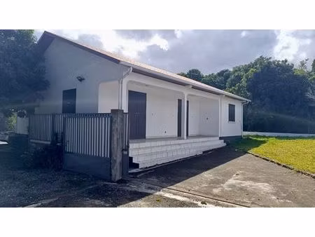 maison t4 meublee à louer à la rivière saint-louis de la réunion