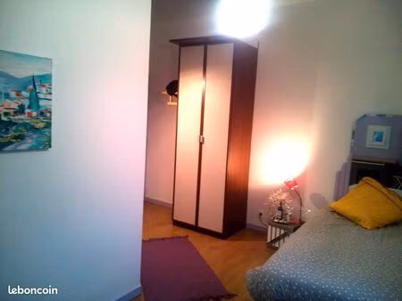chambre meublee 15 min lyon cuis  sdb partagées parking