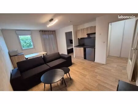 studio meublé avec chambre