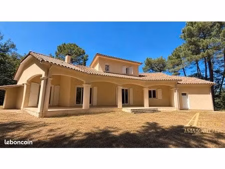 propriété 5 pièces 166 m²