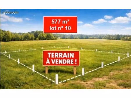 terrain 577 m² savenes