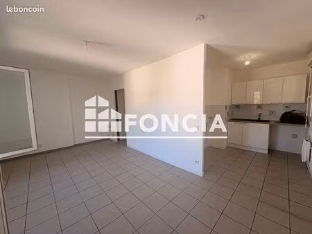 studio 1 pièce 32 m²