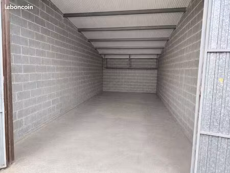 garage 50 metres carre plus parking