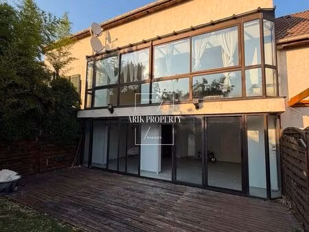 maison 5 pièces 155 m²