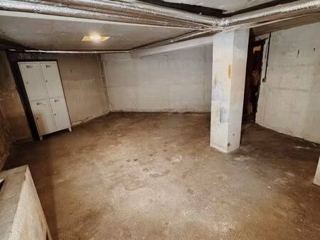 local de stockage caves