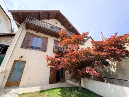 maison de ville 6 pièces 153 m²