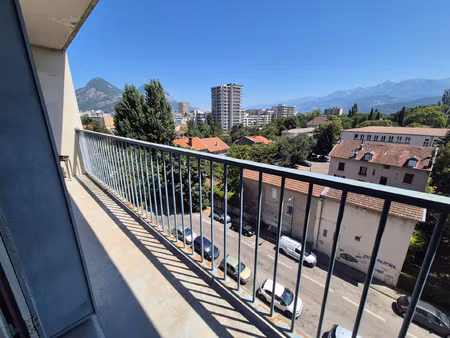 achat appartement t3 grenoble – 3 pièces traversant est-ouest avec balcon  cave & parking