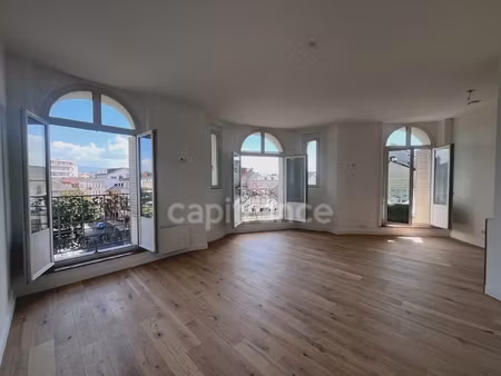 appartement de caractère avec vue – place verdun à tarbes