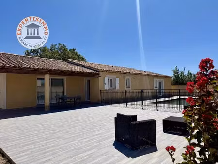 saint esteve - plain-pied familial d'environ 150 m² – piscine – double garage – terrain de