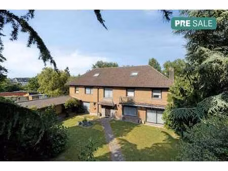 villa ou maison bifamiliale avec parc et jardin à boom  en p