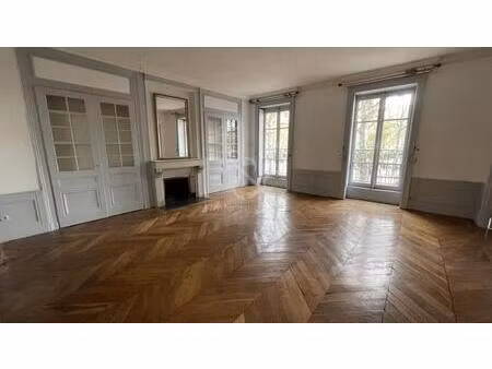 t5 de 180m² - place maréchal lyautey lyon 6ème