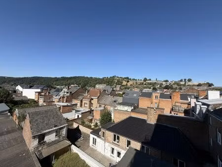 appartement à louer avec terrasse et 2 chambres   jambes (vbe51307)