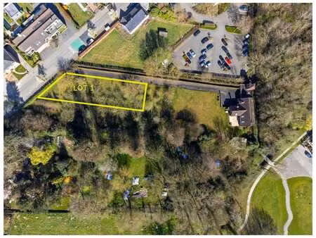 ruim bouwperceel van 8a 64ca voor open bebouwing in centr...