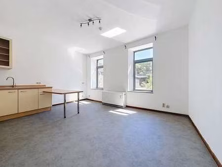 appartement 1 chambre à louer en plein centre d'aywaille