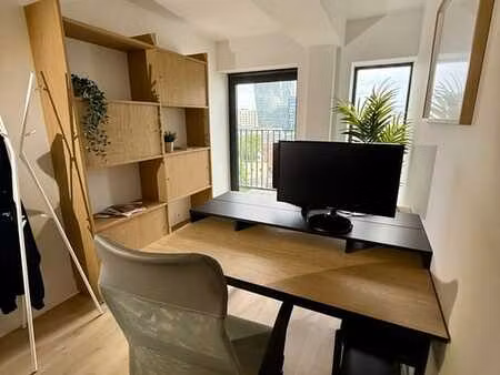 superbe bureau privé climatisé avec salle de réunion