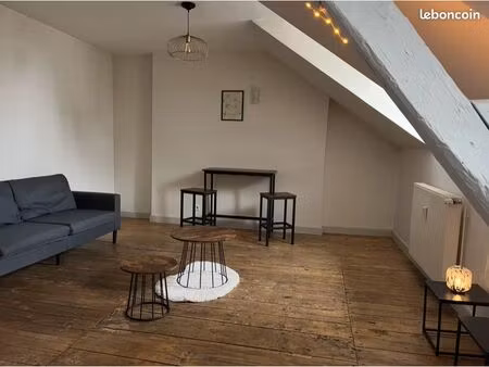 très joli appartement avec parking couvert