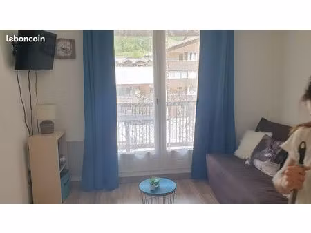 location studio cabine plein centre foux d'allos