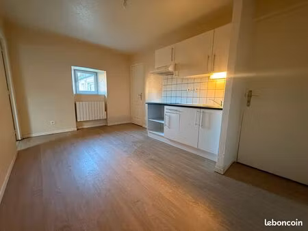 n 6 appartement 2 pièces