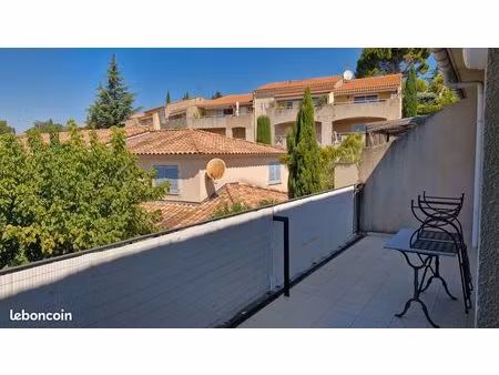 appartement t2 50m2 venelles 950 euros charges comprises
