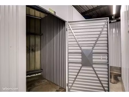 garage/box 4 m² coignieres