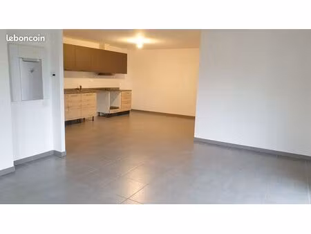 appartement t4 cornier