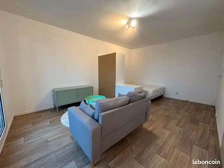 studio 1 pièce 31 m²