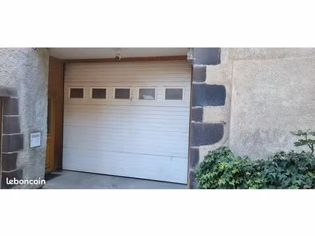 dépôt ou garage