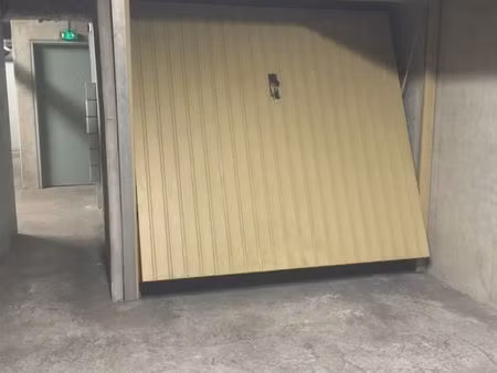 garage ou espace de stockage 11m2