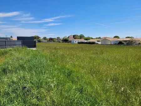 vente terrain 548 m² à semussac (17120)  74 500 €