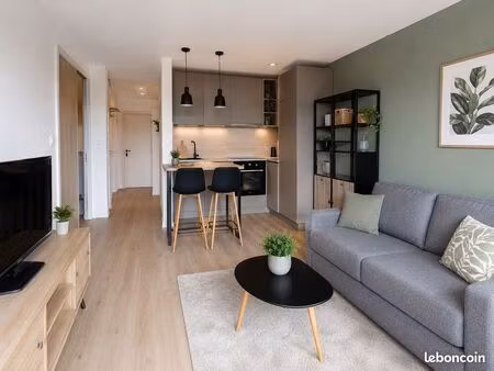 studio meublé 25m2  changé centre