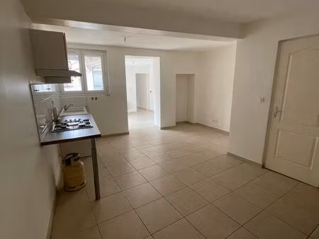 magnifique t2 de 47 m² + terrasse – centre layrac