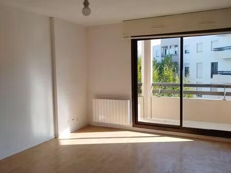 location appartement t2 47 m2