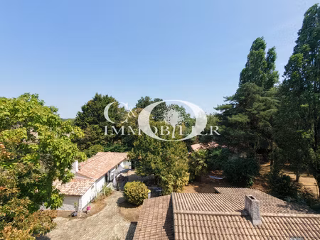 maison 5 pièces-205.85m2-7541m2