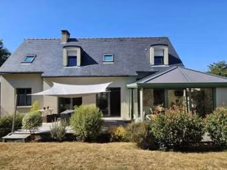 vente maison à kerlaz (29100) : à vendre / 143m² kerlaz
