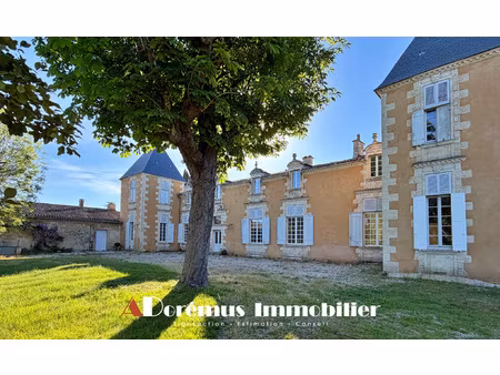 appartement d'exception dans chateau - poss 4 chs - rare