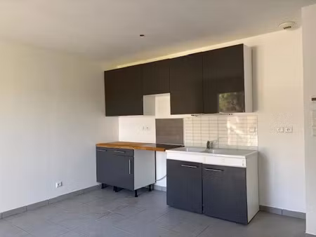 location appartement 2 pièces 43.28 m² à la teste-de-buch (33260)  770 €