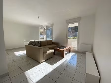 location meublée appartement 2 pièces 49.08 m² à annemasse (74100)  1 150 €
