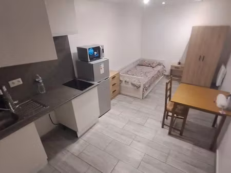 location appartement 1 pièce 18 m² à chilly-mazarin (91380)  700 €