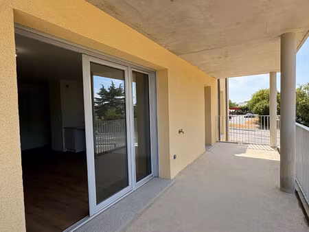 à louer - appartement t4 neuf avec ascenseur  terrasse et parking - les ponts-de-cé