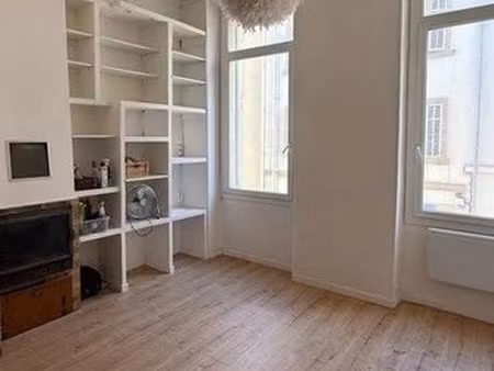 location appartement 2 pièces 35 m² à marseille 6ème (13006)  830 €